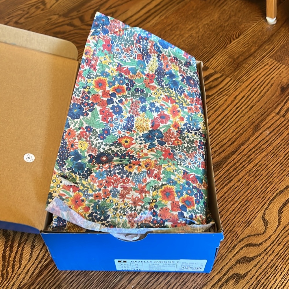 New liberty of London adidas gazelle shoes - Picture 4 of 12